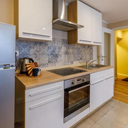 Edmond Apartment *