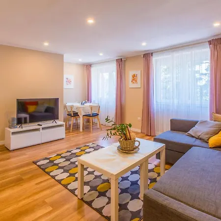 Apartment Edmond *