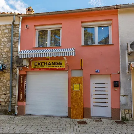Apartment Edmond Selce
